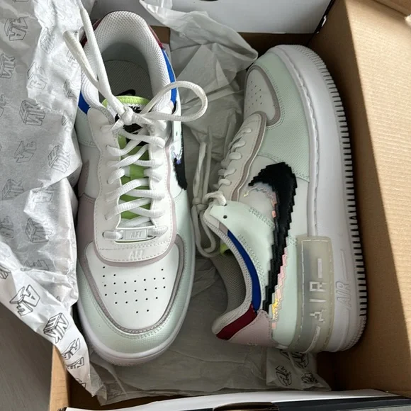 W AF1 Pixel - Picture 4 of 5